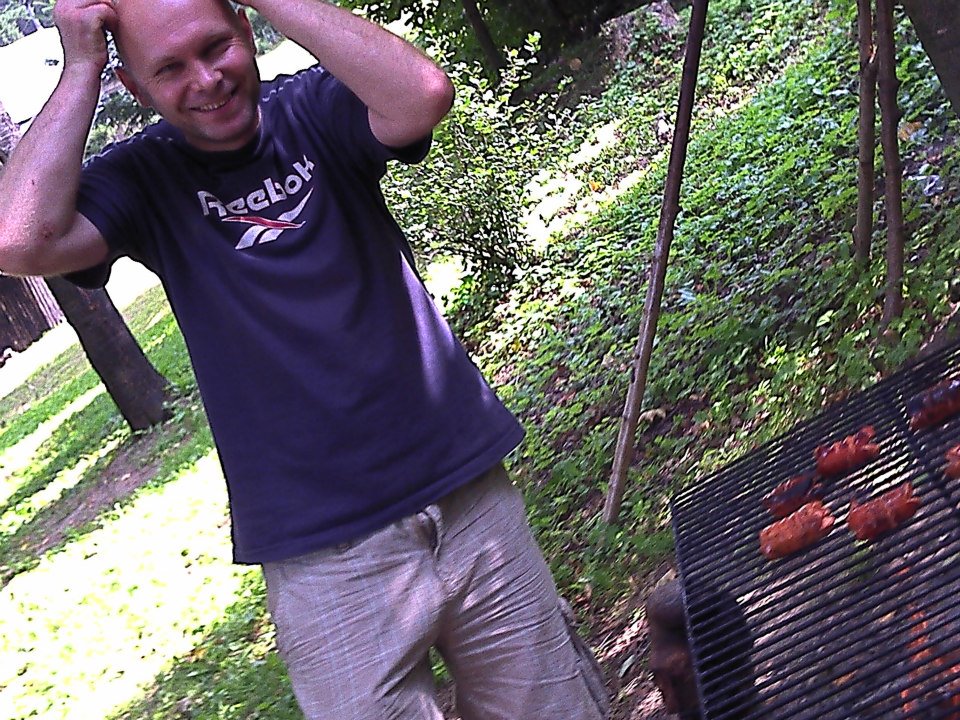 578930_484296801599871_1271128217_n