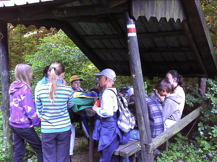 284458_259359940759463_2991225_n